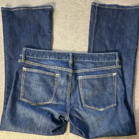 ‼️SALE ‼️ Gap 1969 👖Curvy Blue Straight Leg Jeans with Fading - Picture 3 of 6